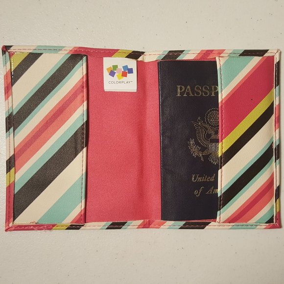 Passport Holder, Key Ring, Scarf, Luggage Tag Set - Picture 4 of 7